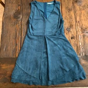 💥 She + Sky mini dress